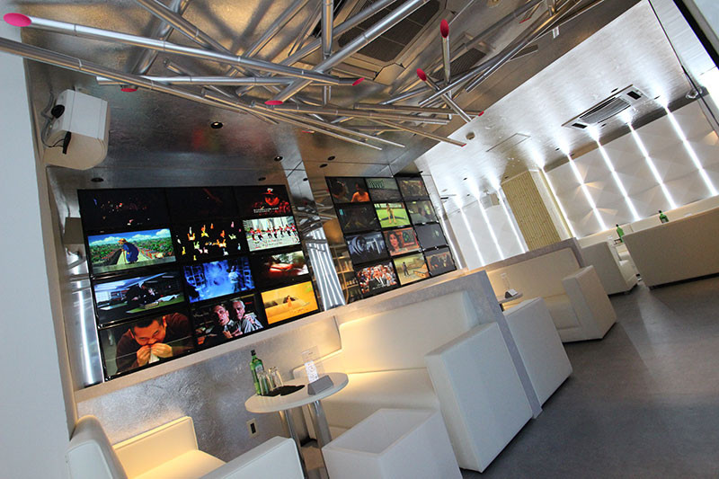 323 CLUB 店内