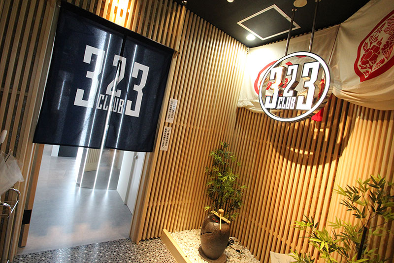 323 CLUB 店内