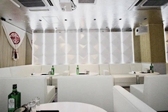 323 CLUB 店内