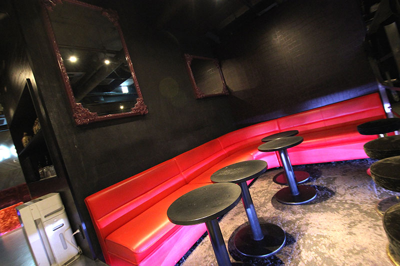 CLUB MOORE 店内
